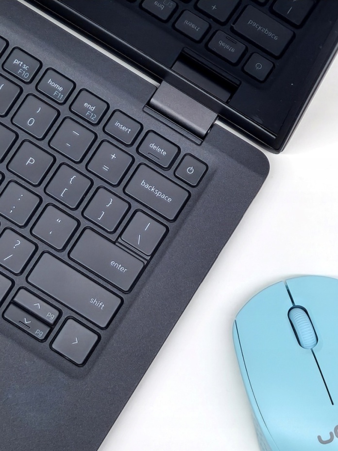 Dell Latitude 7420 i7 Carbon - zdjęcie produktu, zbliżenie na klawiaturę